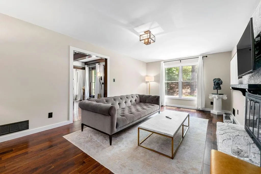 7520 Winters Chapel Road, Sandy Springs, Georgia 30350, 4 Bedrooms Bedrooms, ,2 BathroomsBathrooms,Residential,Sold,7520 Winters Chapel Road,7178143