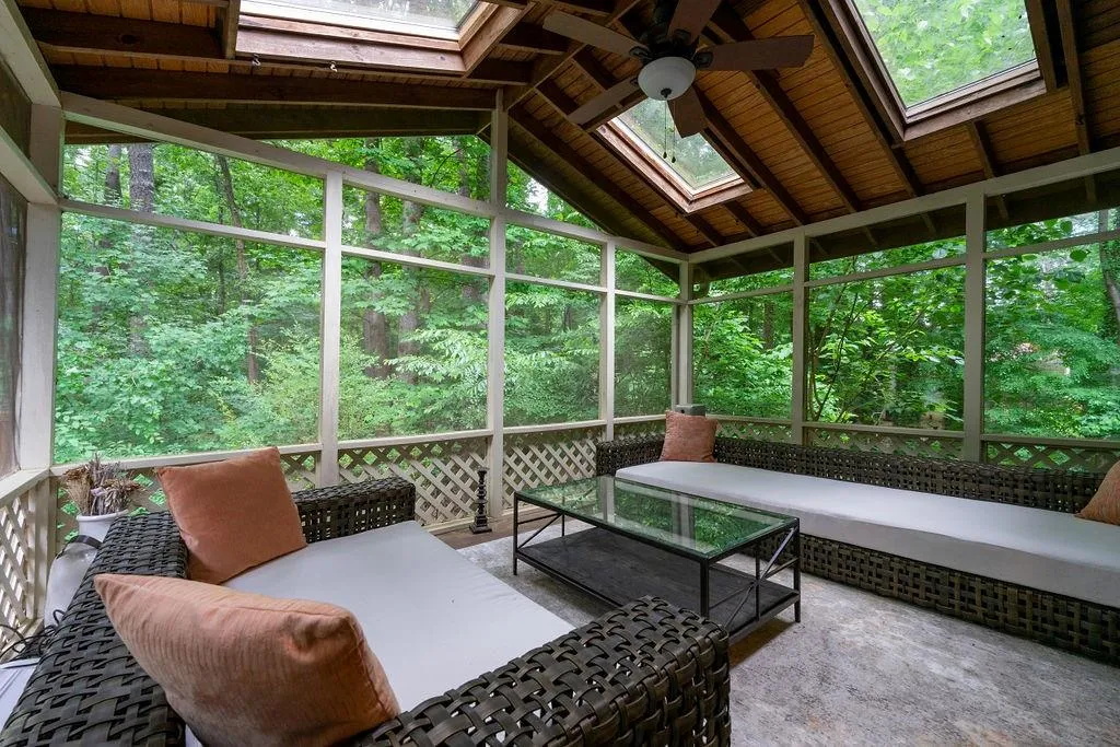 7520 Winters Chapel Road, Sandy Springs, Georgia 30350, 4 Bedrooms Bedrooms, ,2 BathroomsBathrooms,Residential,Sold,7520 Winters Chapel Road,7178143