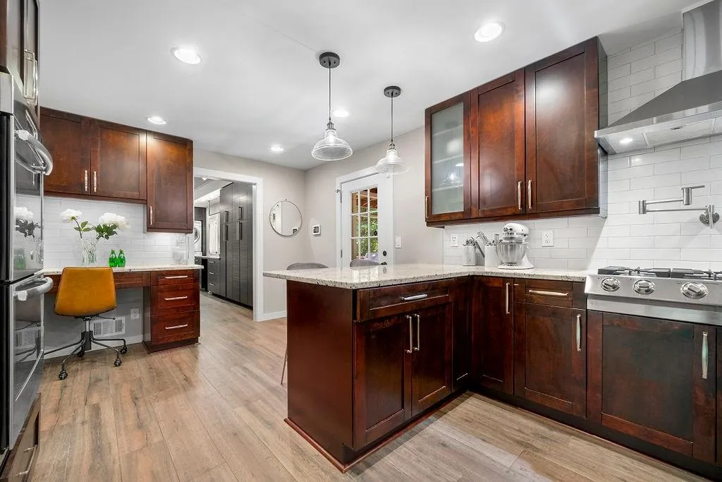 7520 Winters Chapel Road, Sandy Springs, Georgia 30350, 4 Bedrooms Bedrooms, ,2 BathroomsBathrooms,Residential,Sold,7520 Winters Chapel Road,7178143