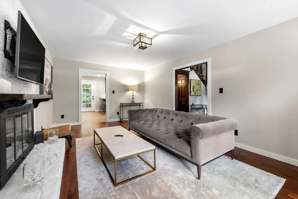 7520 Winters Chapel Road, Sandy Springs, Georgia 30350, 4 Bedrooms Bedrooms, ,2 BathroomsBathrooms,Residential,Sold,7520 Winters Chapel Road,7178143