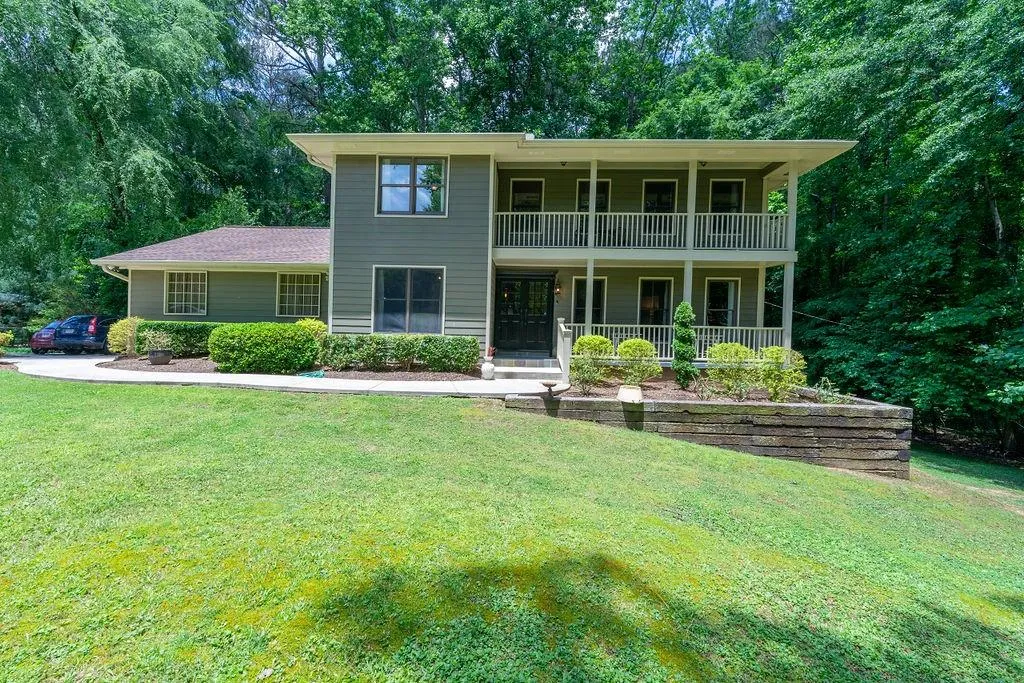 7520 Winters Chapel Road, Sandy Springs, Georgia 30350, 4 Bedrooms Bedrooms, ,2 BathroomsBathrooms,Residential,Sold,7520 Winters Chapel Road,7178143