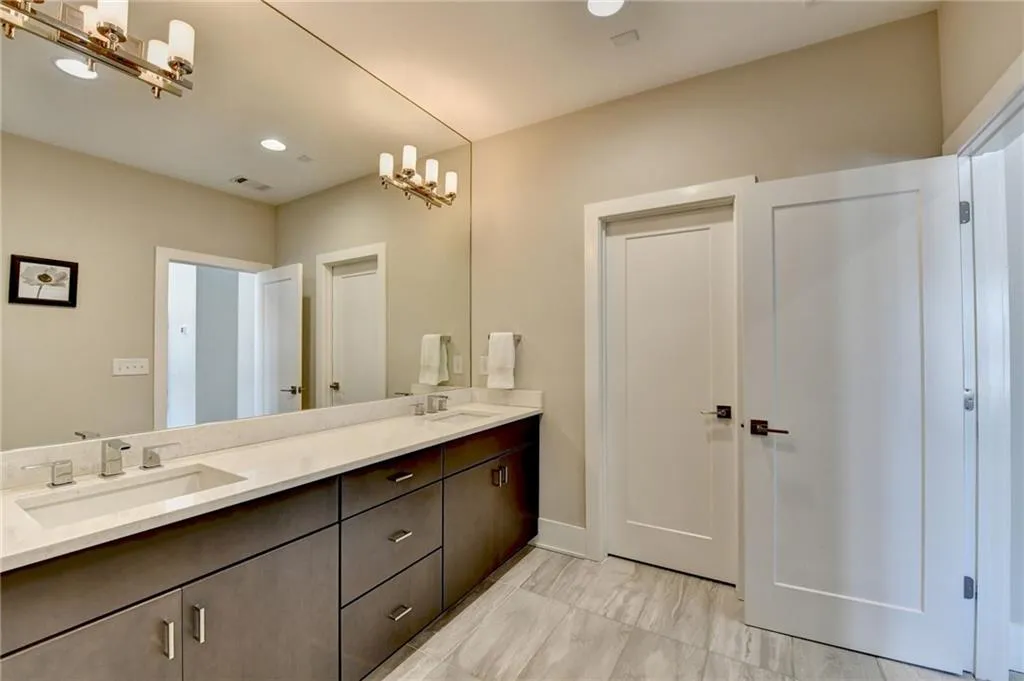 6770 Cadence Boulevard, Atlanta, Georgia 30328, 3 Bedrooms Bedrooms, ,4 BathroomsBathrooms,Residential,Sold,6770 Cadence Boulevard,7512963