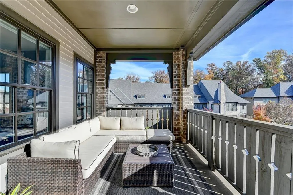 6770 Cadence Boulevard, Atlanta, Georgia 30328, 3 Bedrooms Bedrooms, ,4 BathroomsBathrooms,Residential,Sold,6770 Cadence Boulevard,7512963