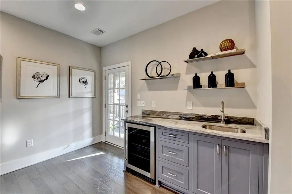 6770 Cadence Boulevard, Atlanta, Georgia 30328, 3 Bedrooms Bedrooms, ,4 BathroomsBathrooms,Residential,Sold,6770 Cadence Boulevard,7512963