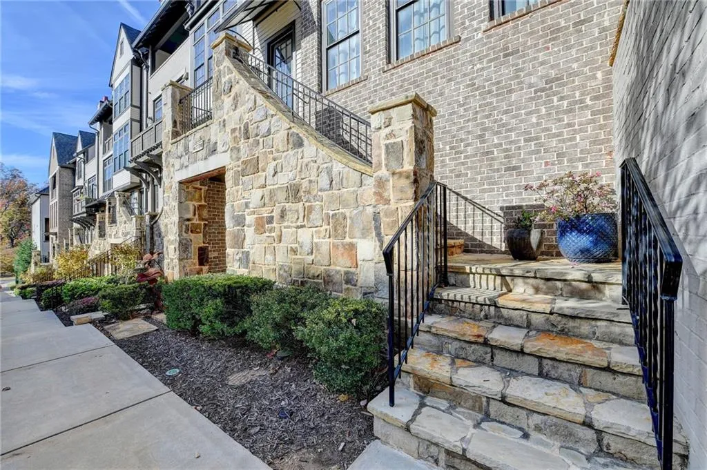 6770 Cadence Boulevard, Atlanta, Georgia 30328, 3 Bedrooms Bedrooms, ,4 BathroomsBathrooms,Residential,Sold,6770 Cadence Boulevard,7512963