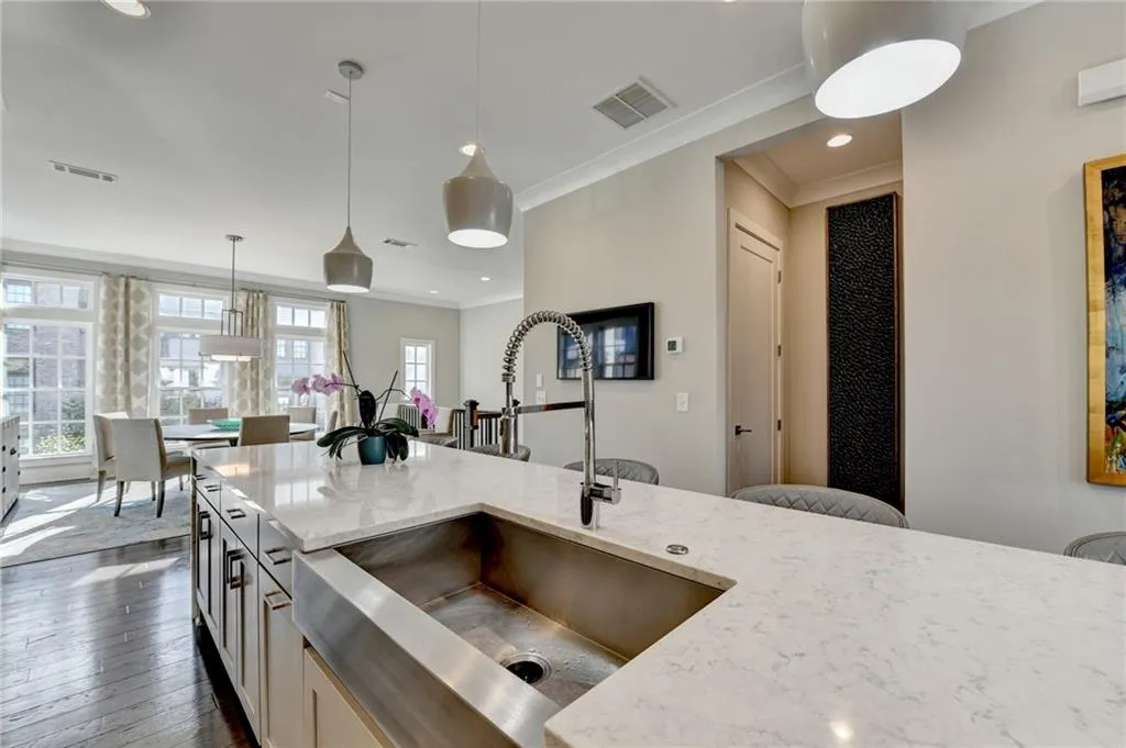 6770 Cadence Boulevard, Atlanta, Georgia 30328, 3 Bedrooms Bedrooms, ,4 BathroomsBathrooms,Residential,Sold,6770 Cadence Boulevard,7512963