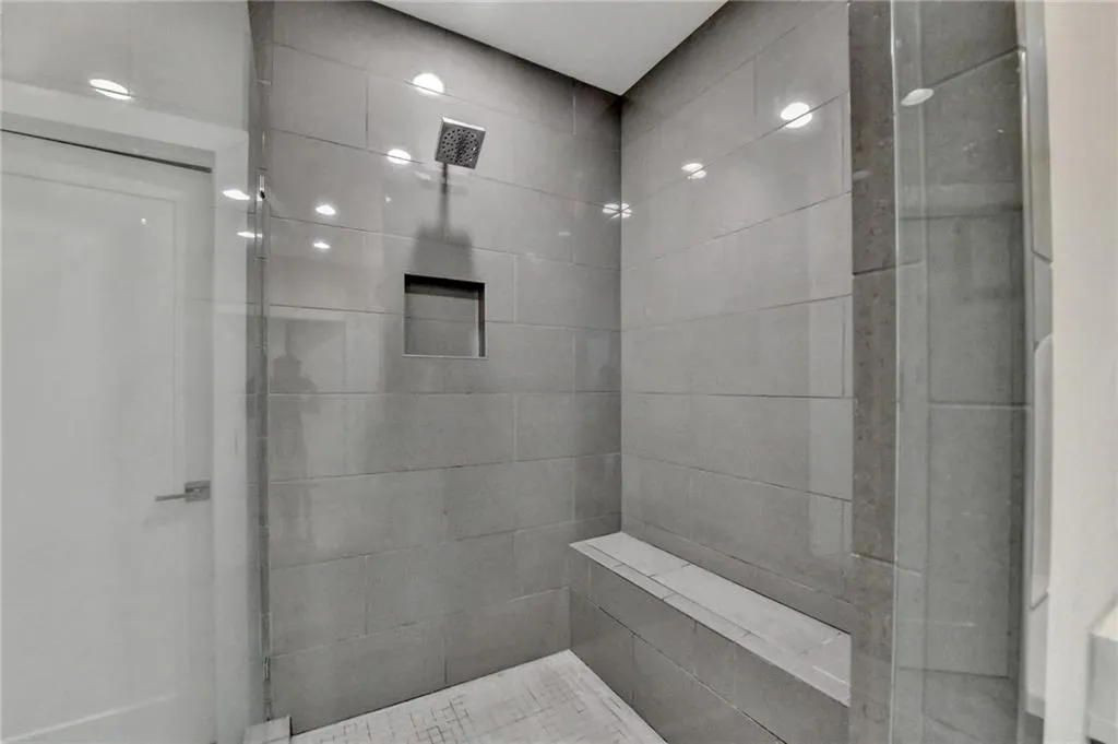 6770 Cadence Boulevard, Atlanta, Georgia 30328, 3 Bedrooms Bedrooms, ,4 BathroomsBathrooms,Residential,Sold,6770 Cadence Boulevard,7512963