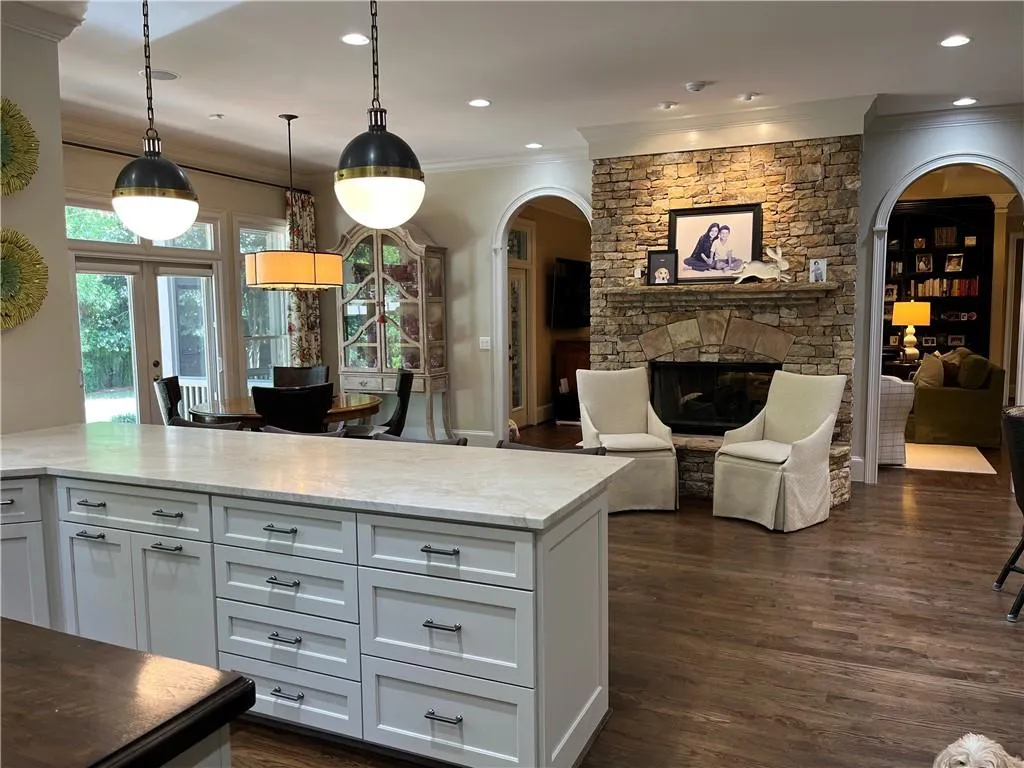 463 Meadow Watch Lane, Sandy Springs, Georgia 30350, 6 Bedrooms Bedrooms, ,6 BathroomsBathrooms,Residential,Sold,463 Meadow Watch Lane,7264173