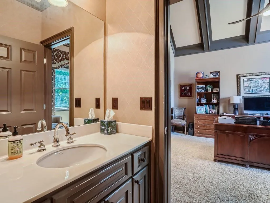 463 Meadow Watch Lane, Sandy Springs, Georgia 30350, 6 Bedrooms Bedrooms, ,6 BathroomsBathrooms,Residential,Sold,463 Meadow Watch Lane,7264173