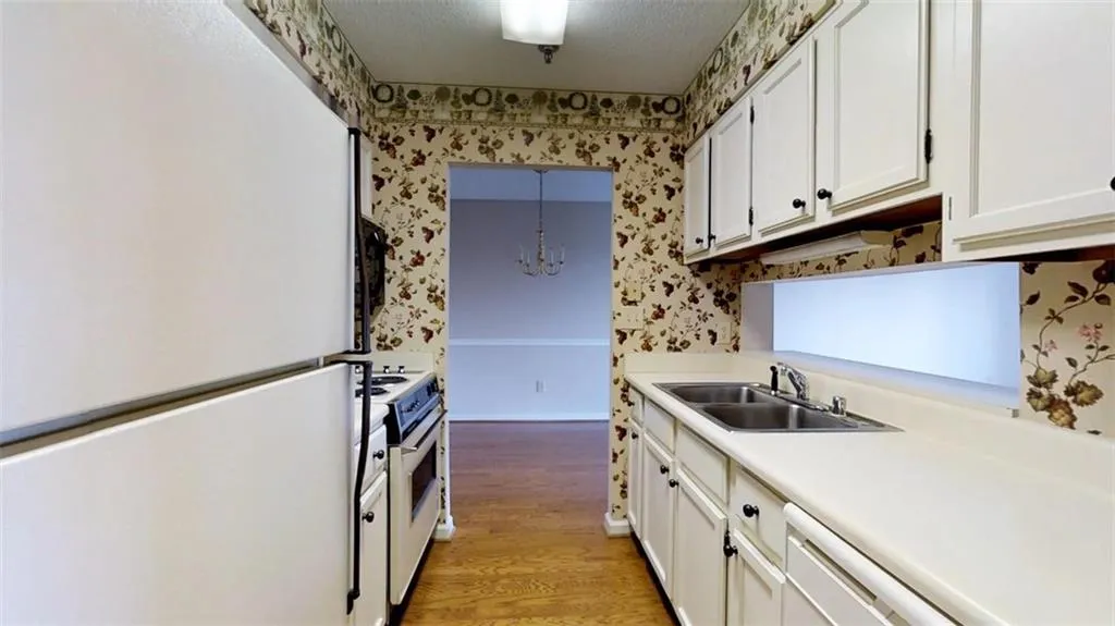 300 Johnson Ferry Road Ne Unit A709, Atlanta, Georgia 30328, 1 Bedroom Bedrooms, ,1 BathroomBathrooms,Residential,Sold,300 Johnson Ferry Road Ne Unit A709,5927209