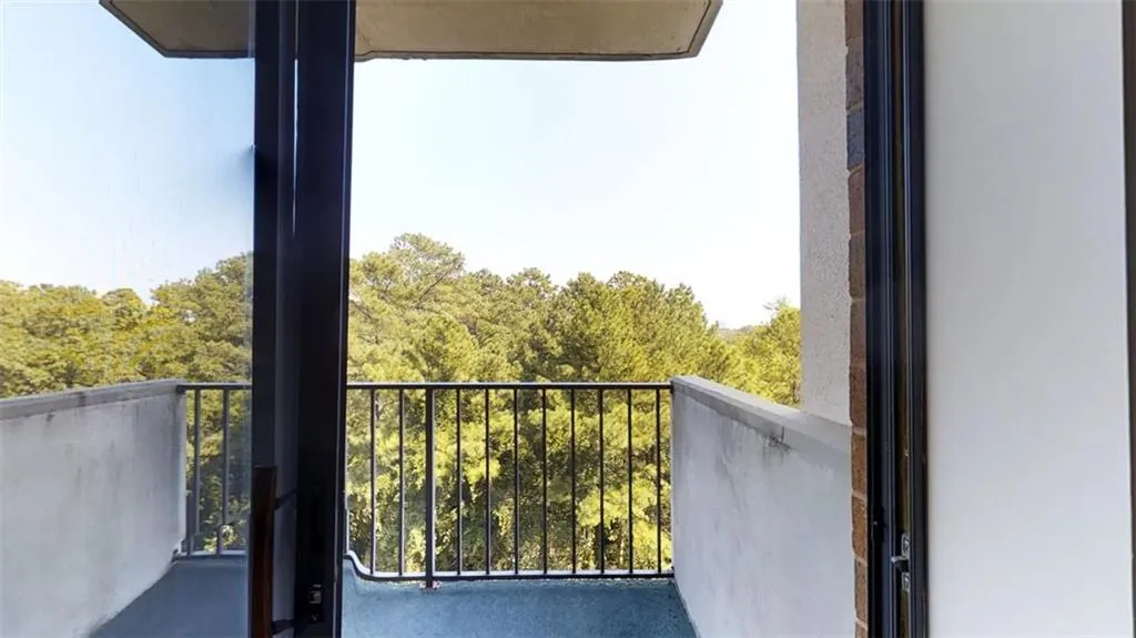300 Johnson Ferry Road Ne Unit A709, Atlanta, Georgia 30328, 1 Bedroom Bedrooms, ,1 BathroomBathrooms,Residential,Sold,300 Johnson Ferry Road Ne Unit A709,5927209