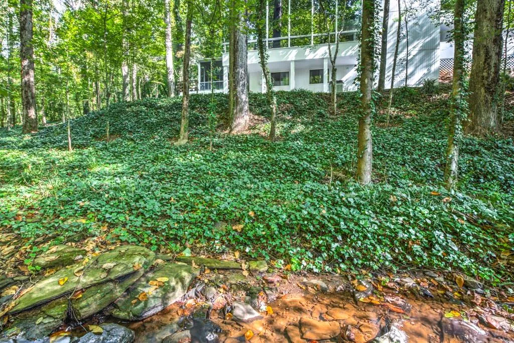 5320 Mount Vernon Parkway, Atlanta, Georgia 30327, 4 Bedrooms Bedrooms, ,3 BathroomsBathrooms,Residential,Sold,5320 Mount Vernon Parkway,5614039
