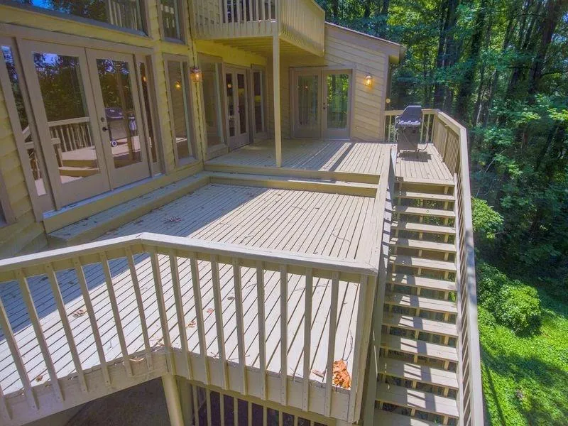 8975 Ridgemont Drive, Sandy Springs, Georgia 30350, 5 Bedrooms Bedrooms, ,5 BathroomsBathrooms,Residential,Sold,8975 Ridgemont Drive,5727231