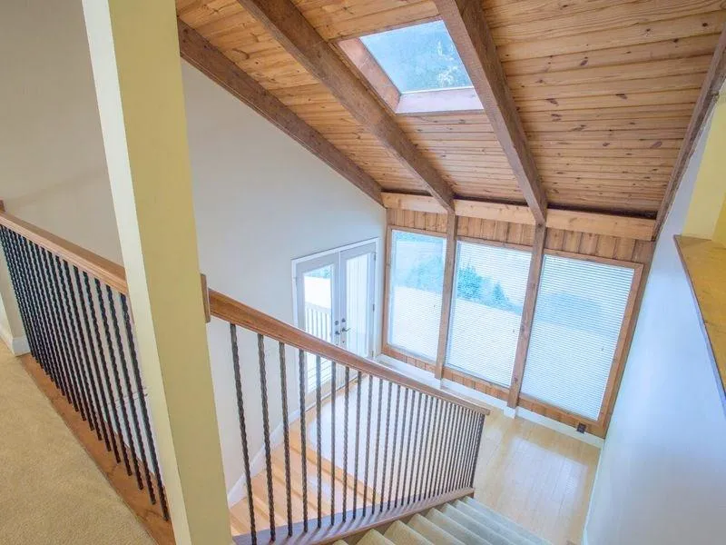 8975 Ridgemont Drive, Sandy Springs, Georgia 30350, 5 Bedrooms Bedrooms, ,5 BathroomsBathrooms,Residential,Sold,8975 Ridgemont Drive,5727231