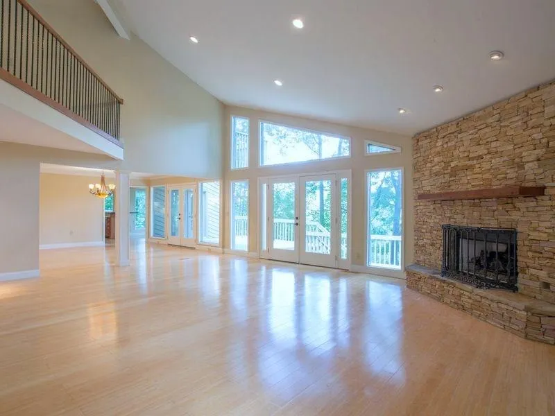 8975 Ridgemont Drive, Sandy Springs, Georgia 30350, 5 Bedrooms Bedrooms, ,5 BathroomsBathrooms,Residential,Sold,8975 Ridgemont Drive,5727231