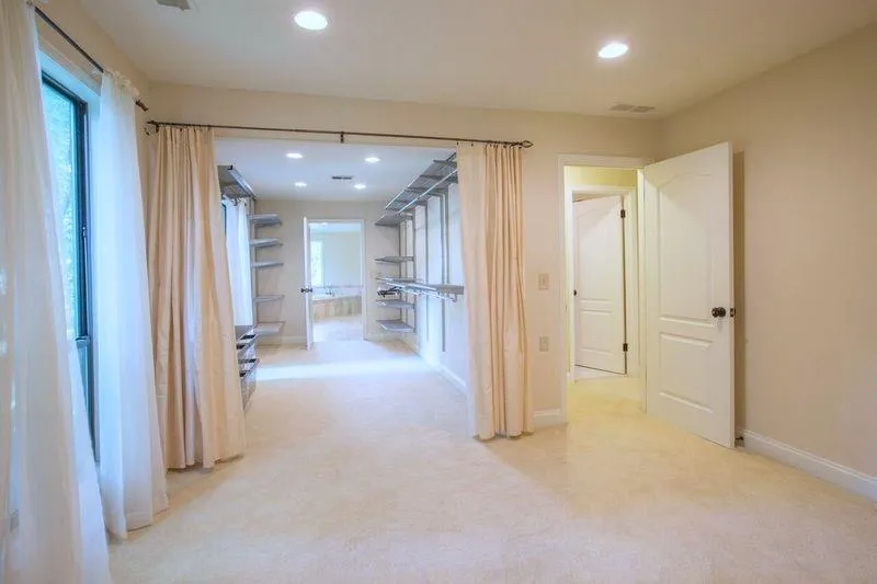 8975 Ridgemont Drive, Sandy Springs, Georgia 30350, 5 Bedrooms Bedrooms, ,5 BathroomsBathrooms,Residential,Sold,8975 Ridgemont Drive,5727231