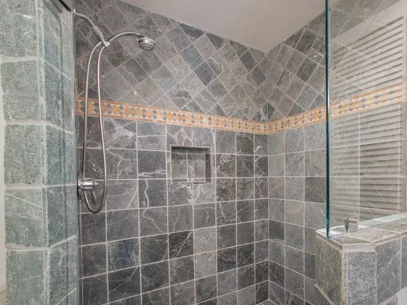 8975 Ridgemont Drive, Sandy Springs, Georgia 30350, 5 Bedrooms Bedrooms, ,5 BathroomsBathrooms,Residential,Sold,8975 Ridgemont Drive,5727231