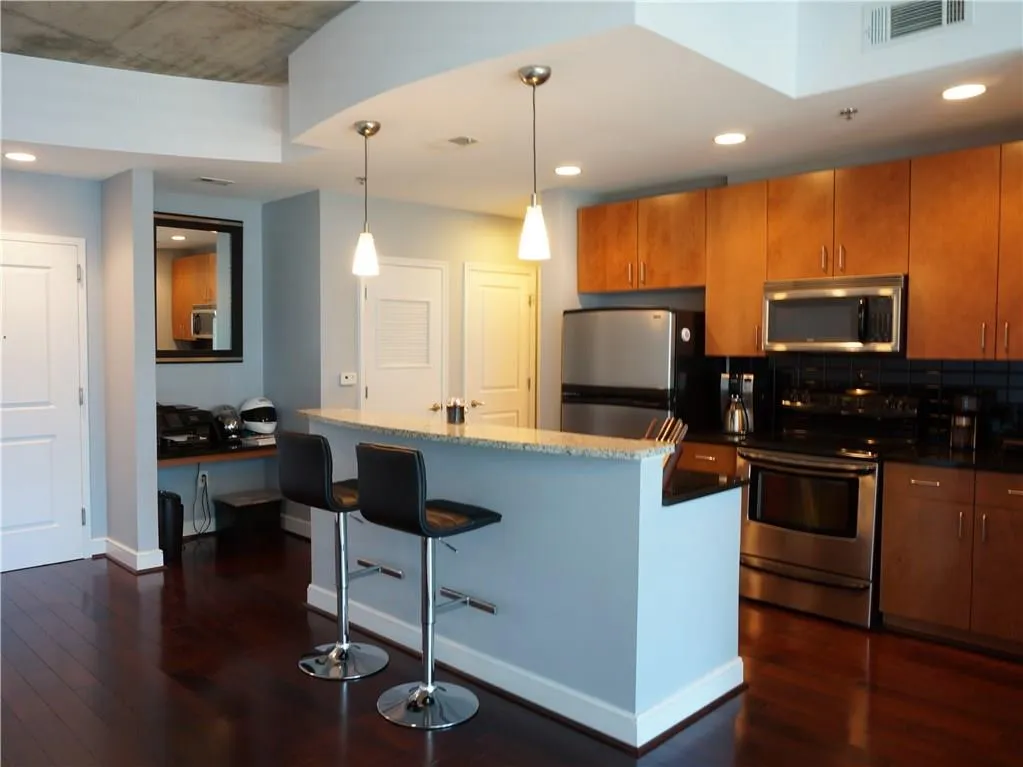 950 W Peachtree Street Nw Unit 810, Atlanta, Georgia 30309, 1 Bedroom Bedrooms, ,1 BathroomBathrooms,Residential,Sold,950 W Peachtree Street Nw Unit 810,5702819