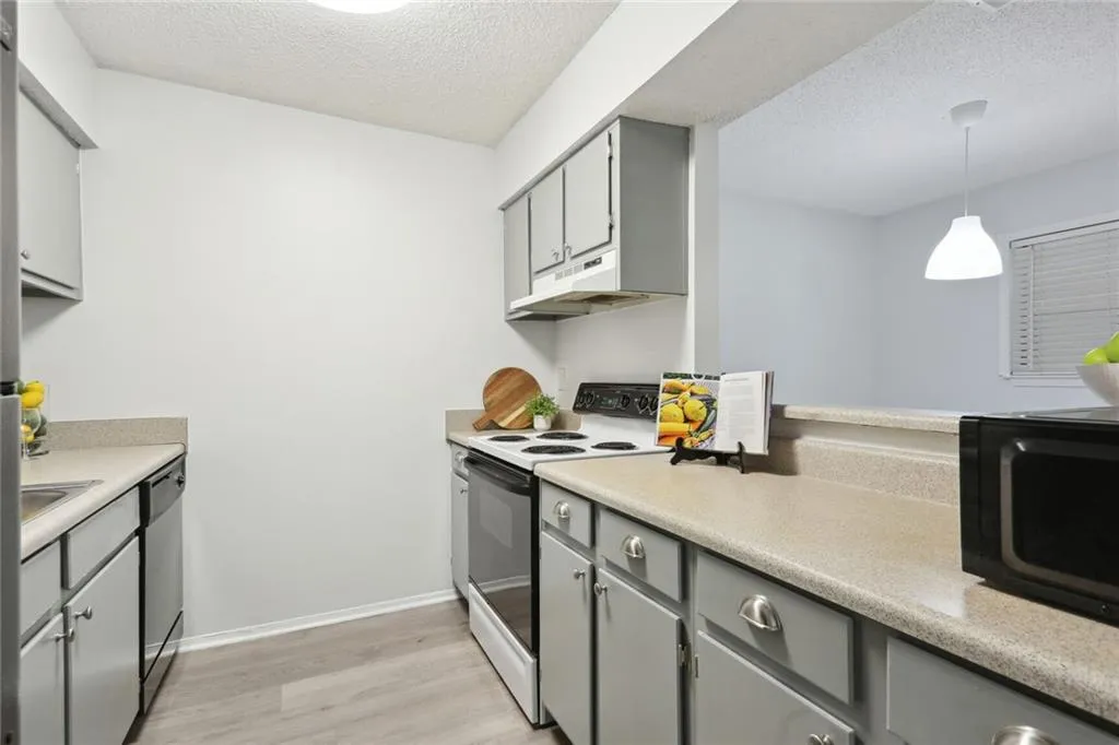 Cozy kitchen with plenty of counter and storage space!