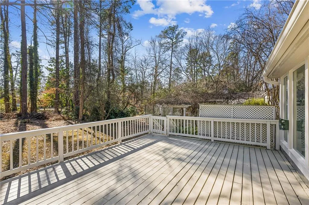 9570 Roberts Drive, Sandy Springs, Georgia 30350, 4 Bedrooms Bedrooms, ,3 BathroomsBathrooms,Residential,For Sale,9570 Roberts Drive,7710717