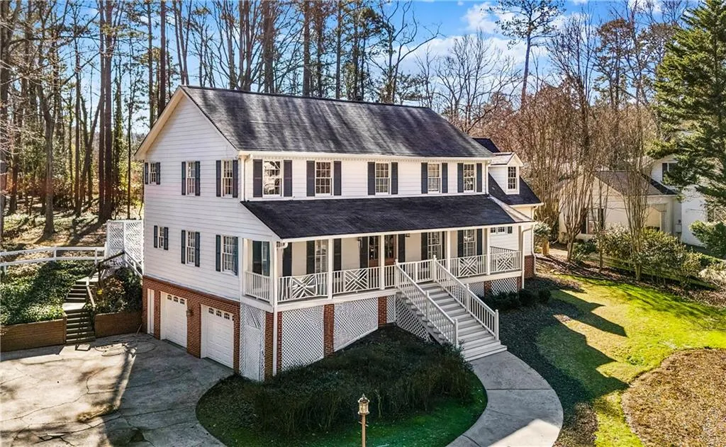 9570 Roberts Drive, Sandy Springs, Georgia 30350, 4 Bedrooms Bedrooms, ,3 BathroomsBathrooms,Residential,For Sale,9570 Roberts Drive,7710717