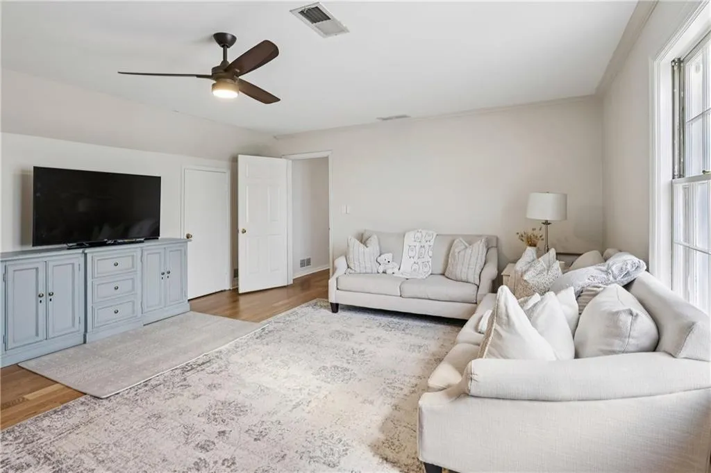 9570 Roberts Drive, Sandy Springs, Georgia 30350, 4 Bedrooms Bedrooms, ,3 BathroomsBathrooms,Residential,For Sale,9570 Roberts Drive,7710717