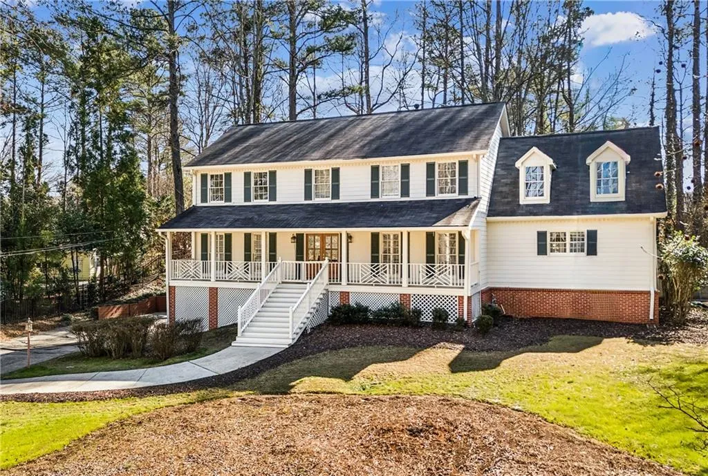 9570 Roberts Drive, Sandy Springs, Georgia 30350, 4 Bedrooms Bedrooms, ,3 BathroomsBathrooms,Residential,For Sale,9570 Roberts Drive,7710717