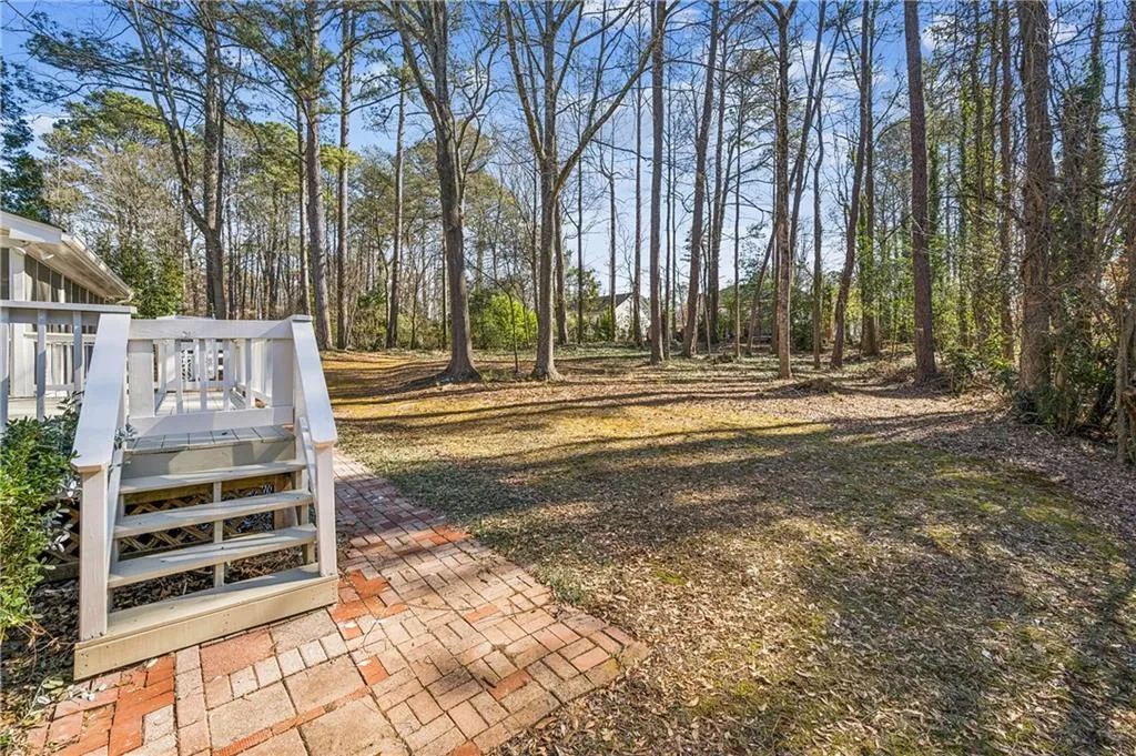 9570 Roberts Drive, Sandy Springs, Georgia 30350, 4 Bedrooms Bedrooms, ,3 BathroomsBathrooms,Residential,For Sale,9570 Roberts Drive,7710717