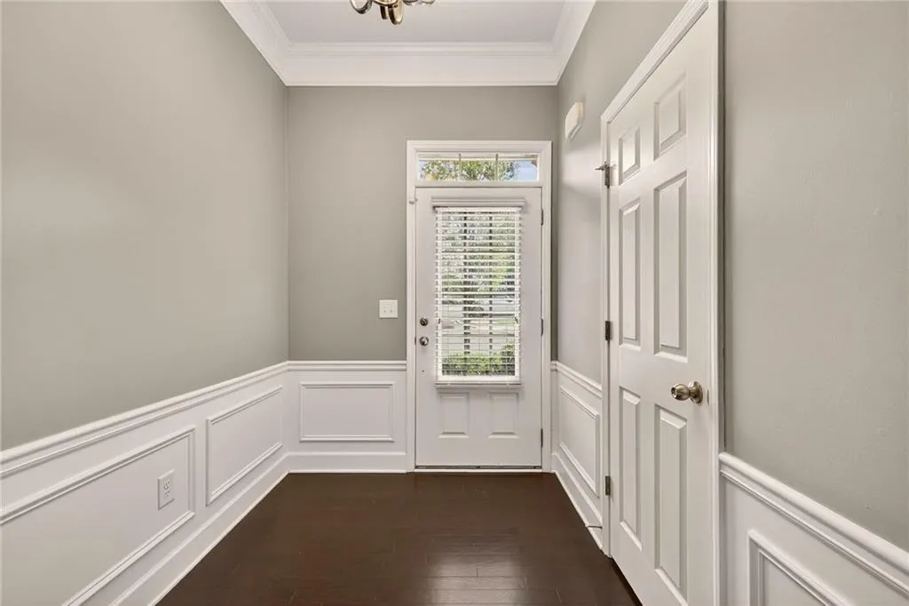137 Barkley Lane, Atlanta, Georgia 30328, 3 Bedrooms Bedrooms, ,3 BathroomsBathrooms,Residential,For Sale,137 Barkley Lane,7631462