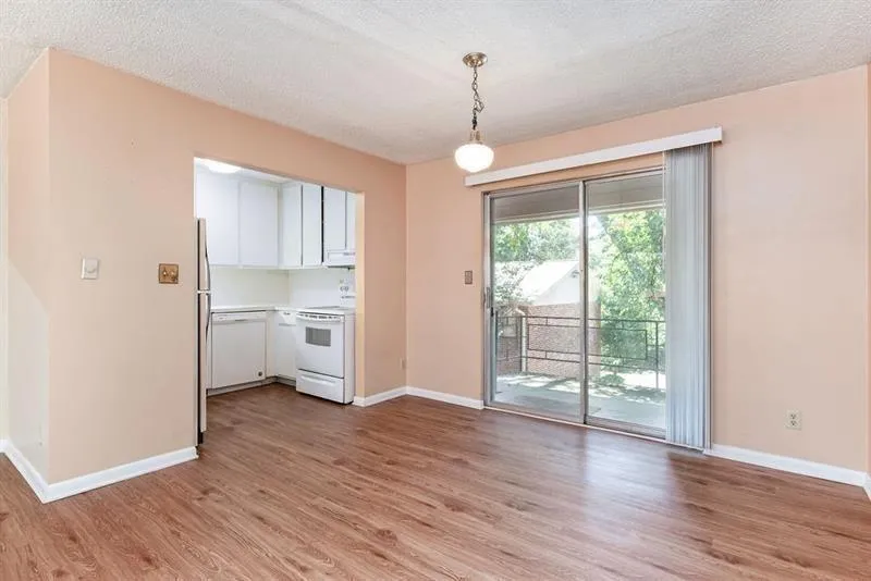 Dining area with direct access to the kitchen.