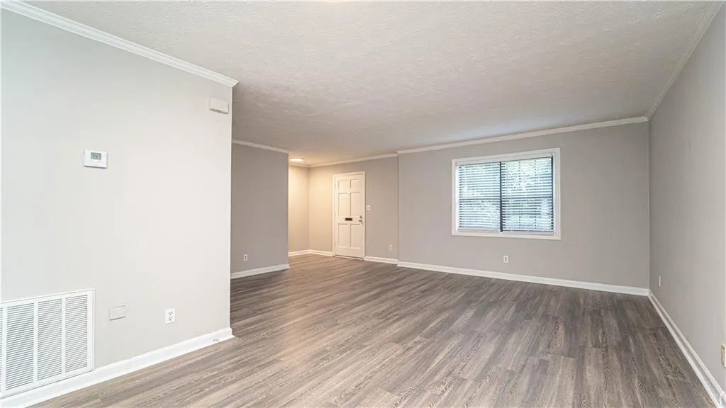 380 N River Parkway Unit C, Sandy Springs, Georgia 30350, 3 Bedrooms Bedrooms, ,2 BathroomsBathrooms,Residential,Sold,380 N River Parkway Unit C,6775549