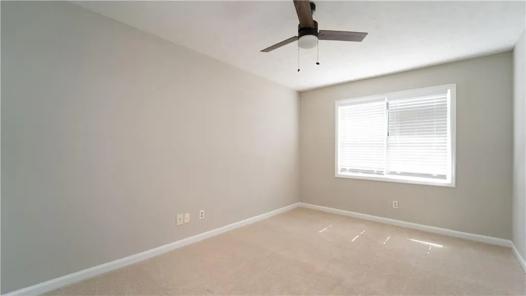 380 N River Parkway Unit C, Sandy Springs, Georgia 30350, 3 Bedrooms Bedrooms, ,2 BathroomsBathrooms,Residential,Sold,380 N River Parkway Unit C,6775549