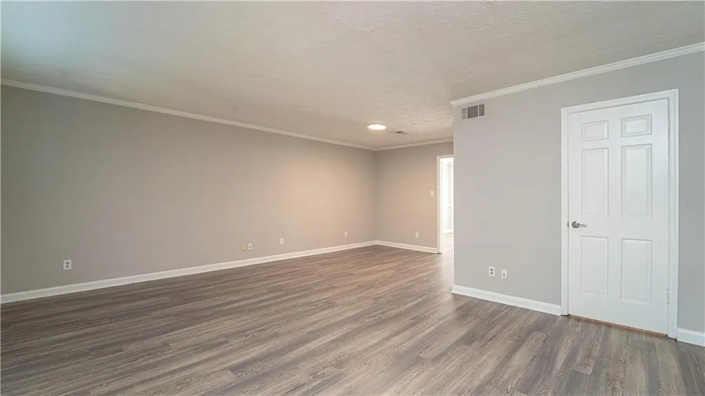 380 N River Parkway Unit C, Sandy Springs, Georgia 30350, 3 Bedrooms Bedrooms, ,2 BathroomsBathrooms,Residential,Sold,380 N River Parkway Unit C,6775549