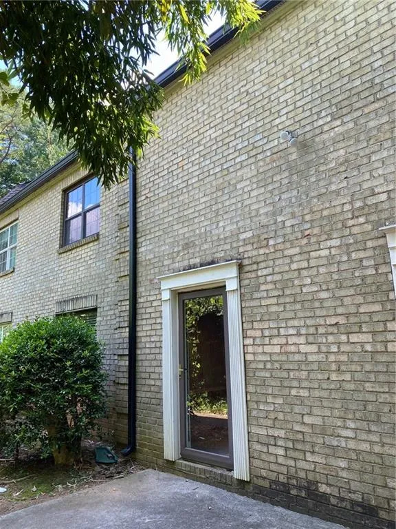 380 N River Parkway Unit C, Sandy Springs, Georgia 30350, 3 Bedrooms Bedrooms, ,2 BathroomsBathrooms,Residential,Sold,380 N River Parkway Unit C,6775549