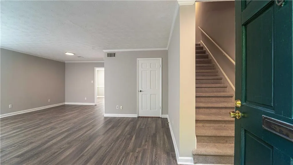 380 N River Parkway Unit C, Sandy Springs, Georgia 30350, 3 Bedrooms Bedrooms, ,2 BathroomsBathrooms,Residential,Sold,380 N River Parkway Unit C,6775549