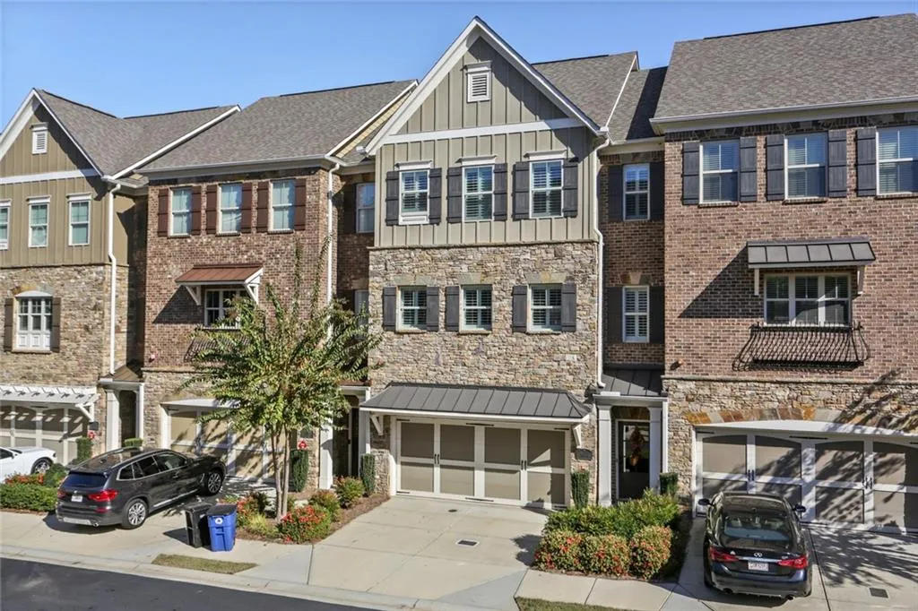 950 Opelousas Way, Atlanta, Georgia 30328, 3 Bedrooms Bedrooms, ,3 BathroomsBathrooms,Residential,Sold,950 Opelousas Way,6805308