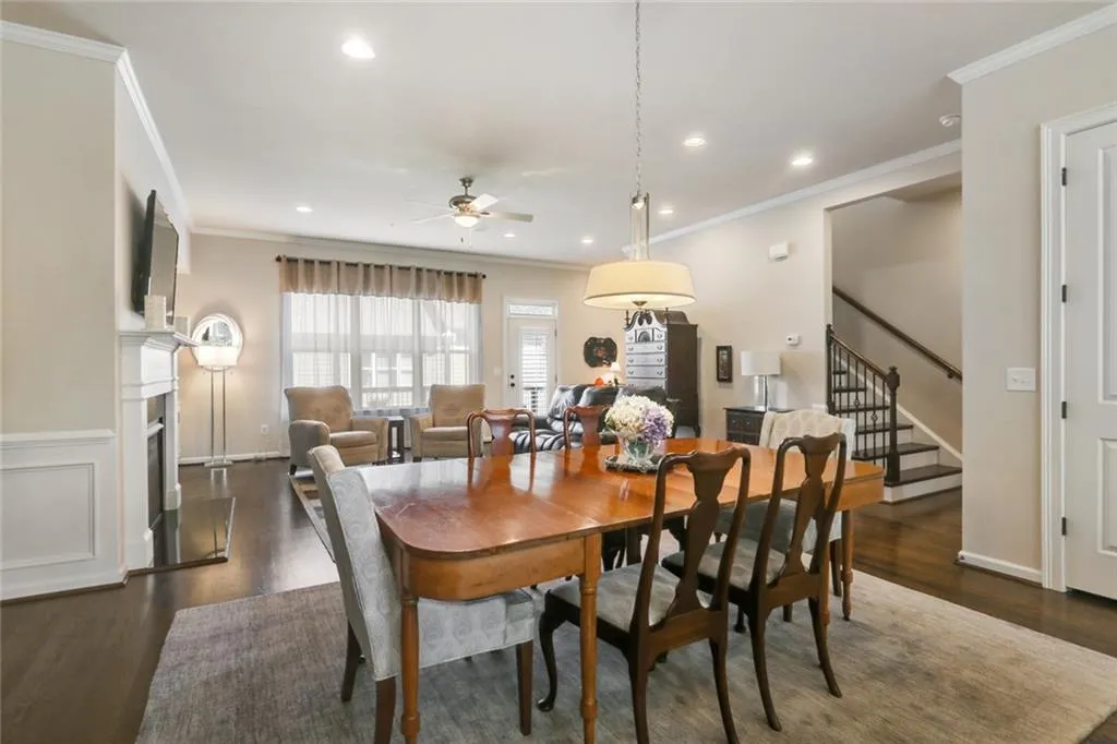 950 Opelousas Way, Atlanta, Georgia 30328, 3 Bedrooms Bedrooms, ,3 BathroomsBathrooms,Residential,Sold,950 Opelousas Way,6805308