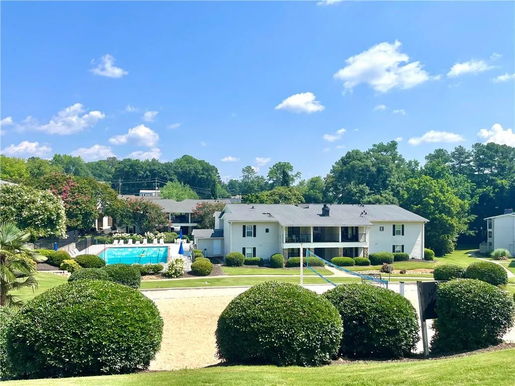 1150 Collier Road Nw Unit 2j, Atlanta, Georgia 30318, 2 Bedrooms Bedrooms, ,2 BathroomsBathrooms,Residential,For Sale,1150 Collier Road Nw Unit 2j,7655340