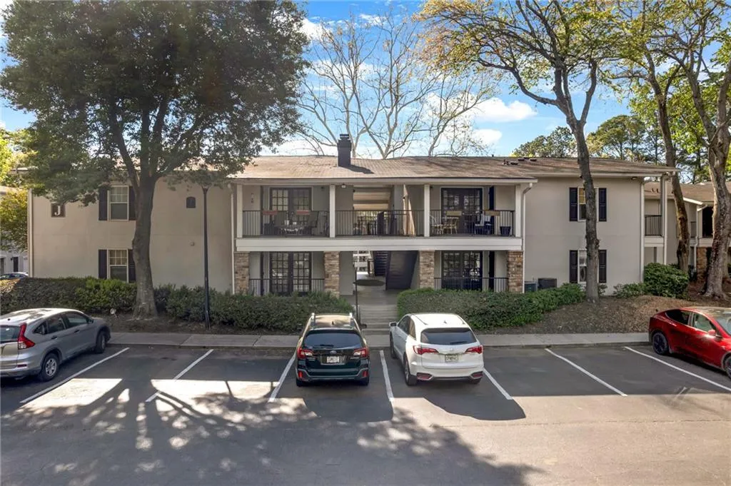 1150 Collier Road Nw Unit 2j, Atlanta, Georgia 30318, 2 Bedrooms Bedrooms, 0 ,2 BathroomsBathrooms,Residential,For Sale,1150 Collier Road Nw Unit 2j,7655340