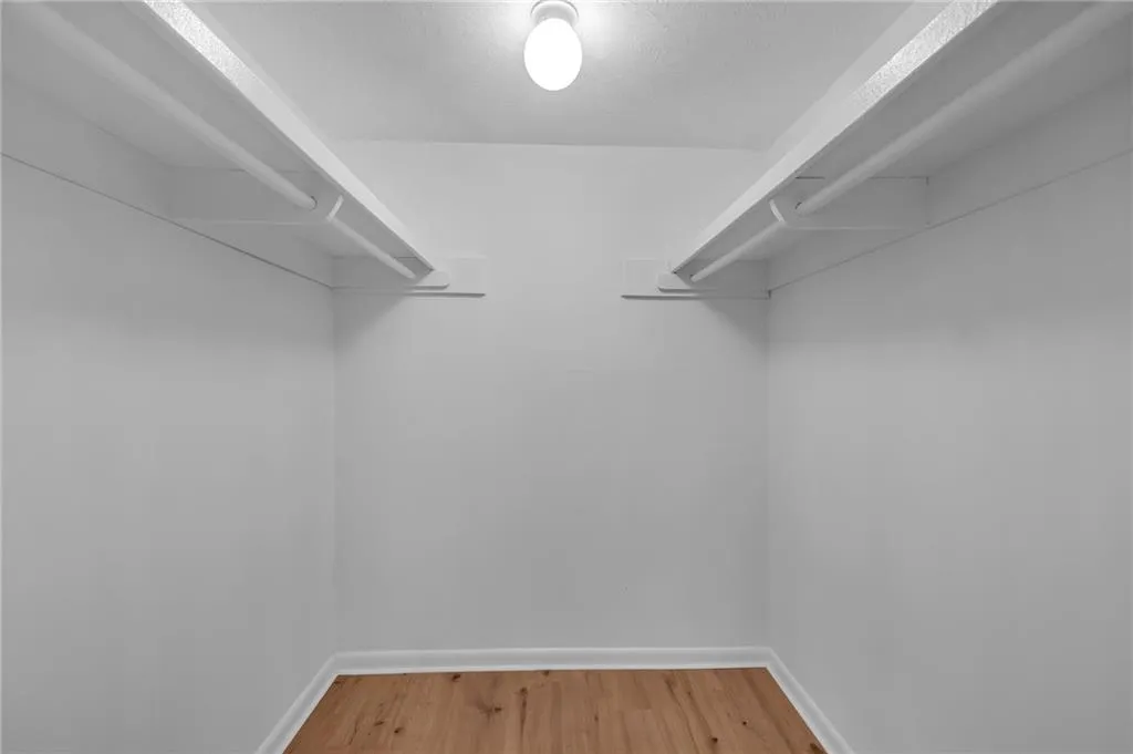 1150 Collier Road Nw Unit 2j, Atlanta, Georgia 30318, 2 Bedrooms Bedrooms, 0 ,2 BathroomsBathrooms,Residential,For Sale,1150 Collier Road Nw Unit 2j,7655340