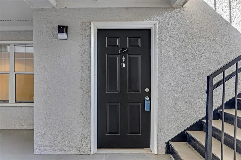 1150 Collier Road Nw Unit 2j, Atlanta, Georgia 30318, 2 Bedrooms Bedrooms, 0 ,2 BathroomsBathrooms,Residential,For Sale,1150 Collier Road Nw Unit 2j,7655340
