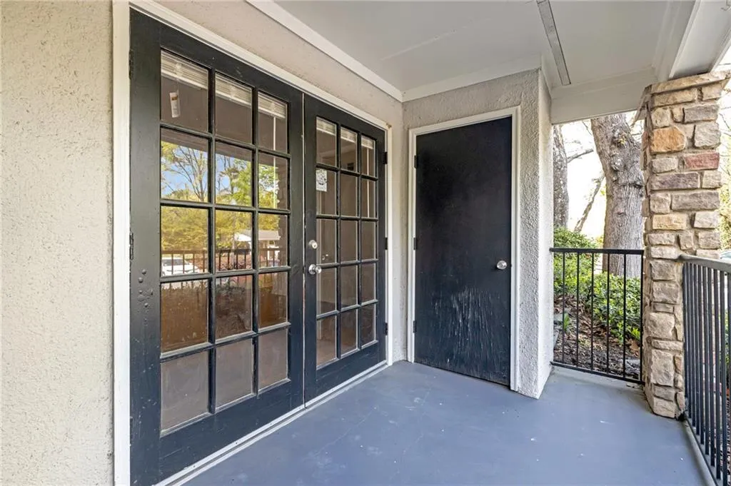 1150 Collier Road Nw Unit 2j, Atlanta, Georgia 30318, 2 Bedrooms Bedrooms, 0 ,2 BathroomsBathrooms,Residential,For Sale,1150 Collier Road Nw Unit 2j,7655340
