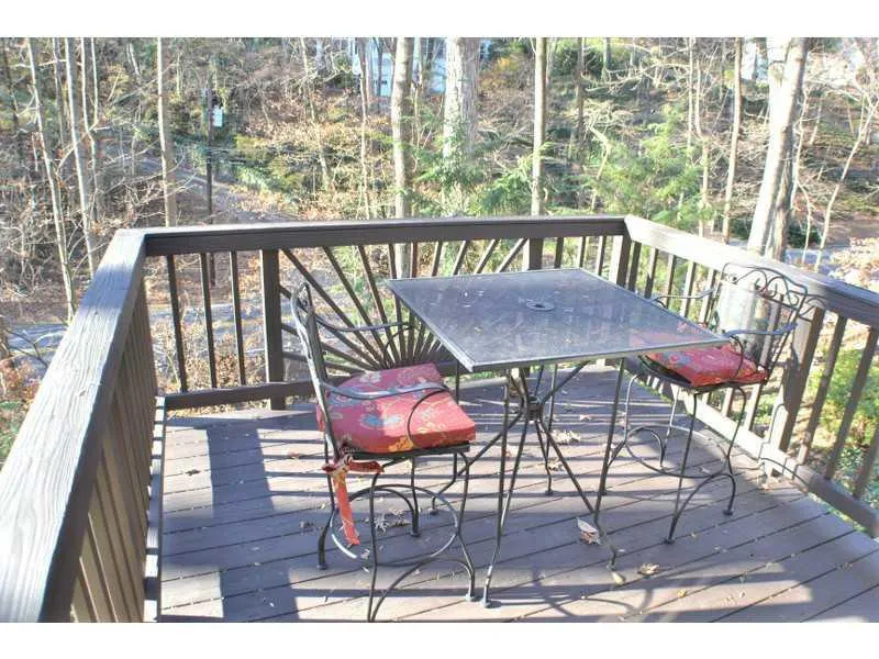 7169 Riverside Drive, Atlanta, Georgia 30328, 3 Bedrooms Bedrooms, ,3 BathroomsBathrooms,Residential,Sold,7169 Riverside Drive,5384662