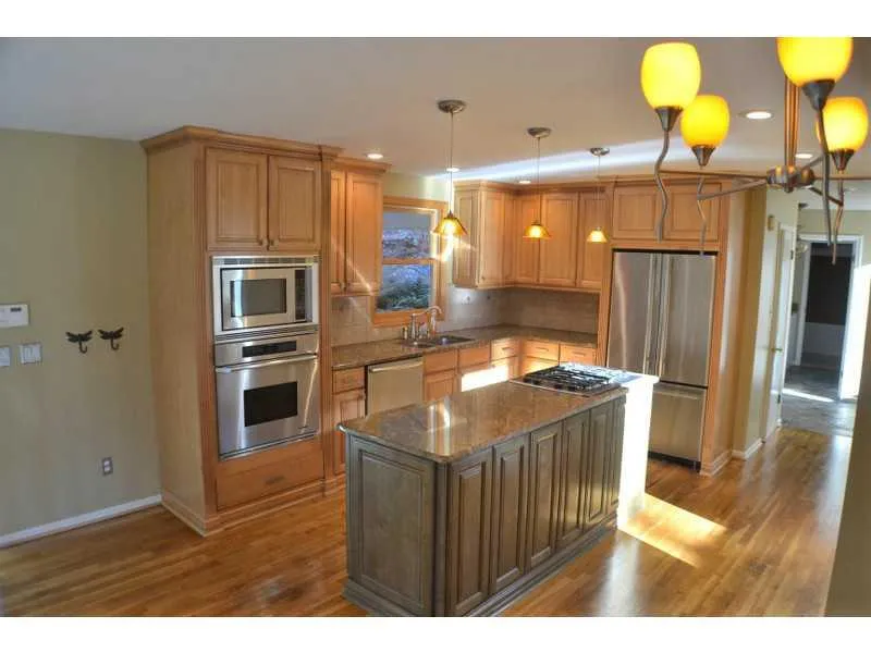 7169 Riverside Drive, Atlanta, Georgia 30328, 3 Bedrooms Bedrooms, ,3 BathroomsBathrooms,Residential,Sold,7169 Riverside Drive,5384662