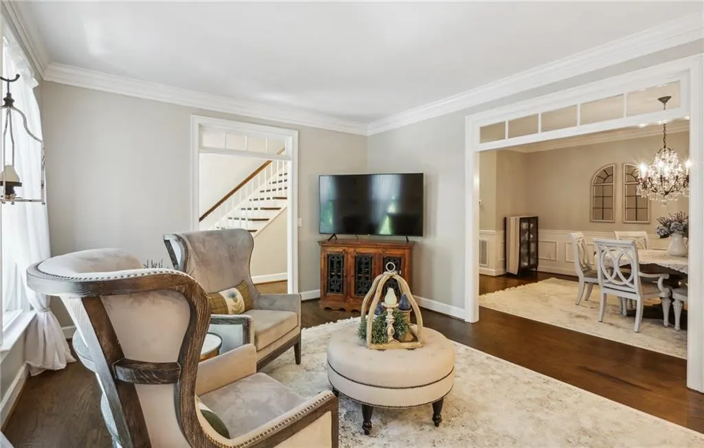 7155 Roswell Road Unit 13, Sandy Springs, Georgia 30328, 3 Bedrooms Bedrooms, ,3 BathroomsBathrooms,Residential,Sold,7155 Roswell Road Unit 13,7259267