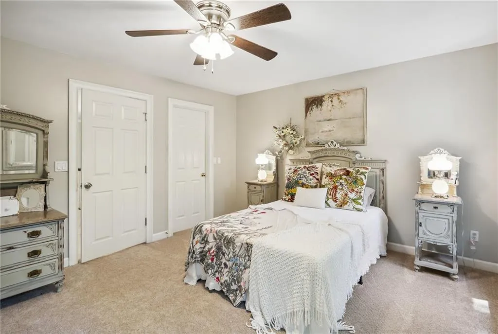 7155 Roswell Road Unit 13, Sandy Springs, Georgia 30328, 3 Bedrooms Bedrooms, ,3 BathroomsBathrooms,Residential,Sold,7155 Roswell Road Unit 13,7259267