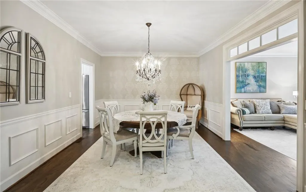 7155 Roswell Road Unit 13, Sandy Springs, Georgia 30328, 3 Bedrooms Bedrooms, ,3 BathroomsBathrooms,Residential,Sold,7155 Roswell Road Unit 13,7259267