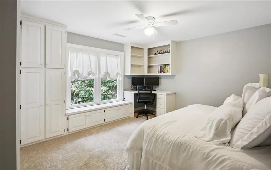 7155 Roswell Road Unit 13, Sandy Springs, Georgia 30328, 3 Bedrooms Bedrooms, ,3 BathroomsBathrooms,Residential,Sold,7155 Roswell Road Unit 13,7259267