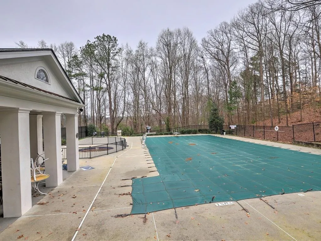 175 Trowbridge Road, Sandy Springs, Georgia 30350, 5 Bedrooms Bedrooms, ,4 BathroomsBathrooms,Residential,Sold,175 Trowbridge Road,6752684