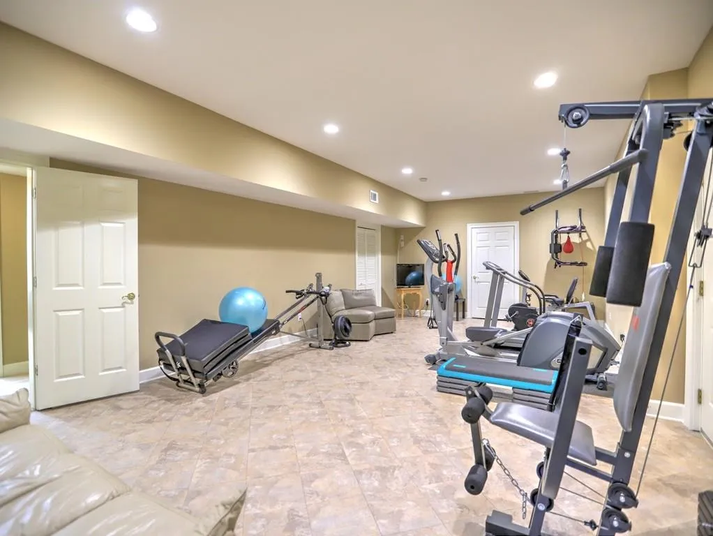 175 Trowbridge Road, Sandy Springs, Georgia 30350, 5 Bedrooms Bedrooms, ,4 BathroomsBathrooms,Residential,Sold,175 Trowbridge Road,6752684